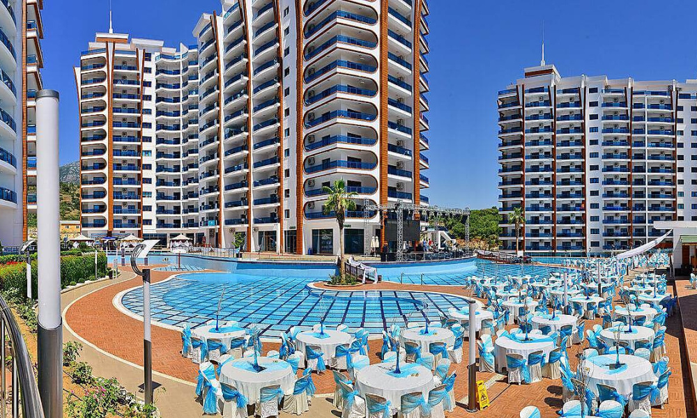 Gemeubileerd Appartement met Uitzicht op Zee in Complex in Mahmutlar