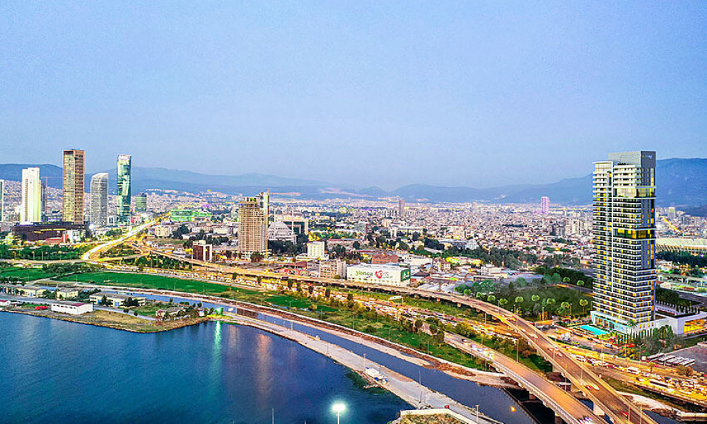 Konak'ta Deniz Manzaralı Metroya Yakın Rezidans Daireler