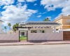 Elegante Casa De 3 Dormitorios Con Piscina Y Solárium En Quesada 6