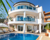 Kalkan'da Kısa Dönem Kiralamaya Uygun, Deniz Manzaralı Villa 1