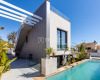 Ruime Vrijstaande Villa Vlakbij Het Strand In Torrevieja Alicante 3