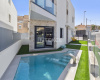 Detached Villa 200 M From the Beach in Torrevieja Alicante 1
