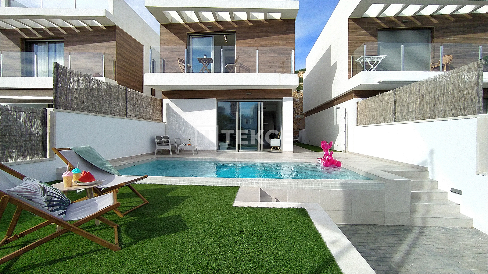 Villas Near Golf Course and Beaches in Orihuela