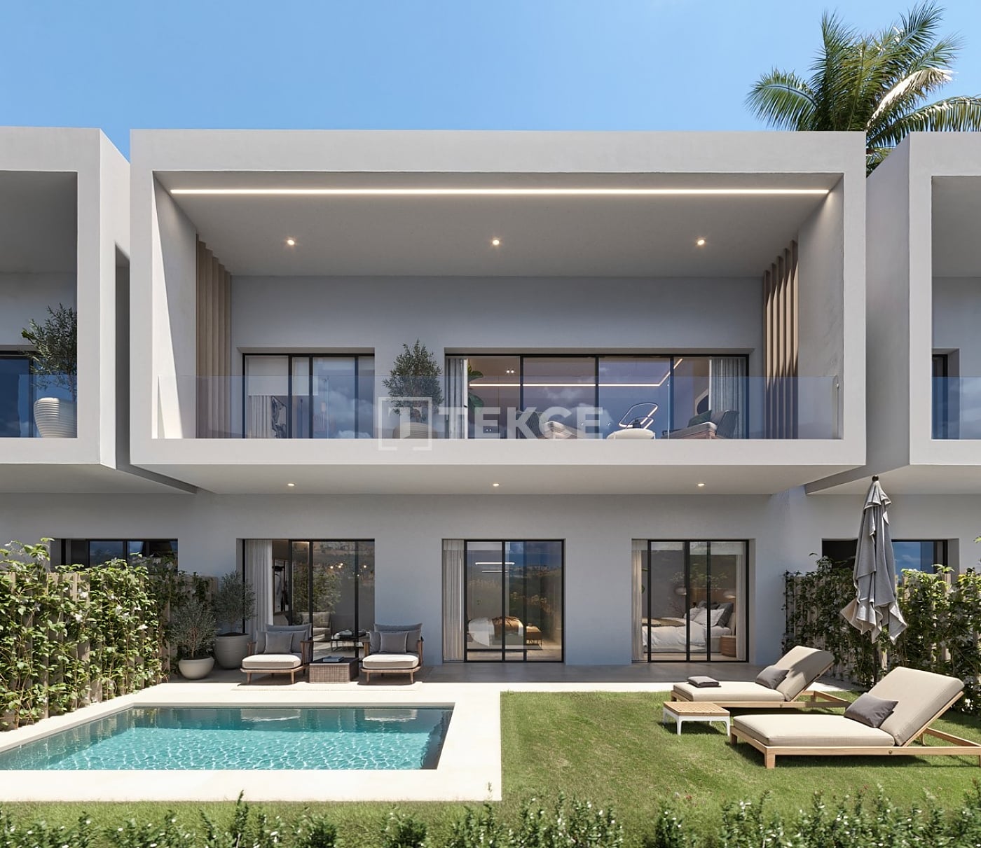 3-Bedroom Houses 500 M from the Sea in Casares