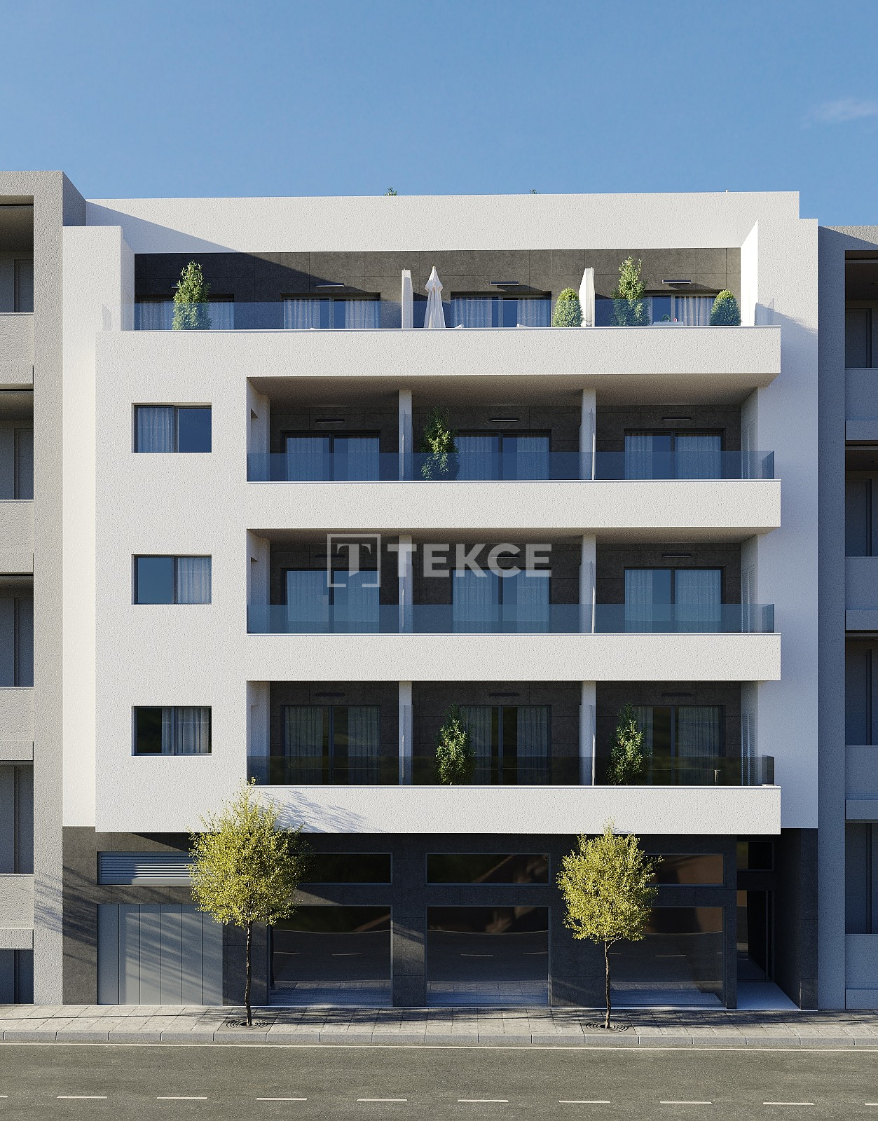 Apartments with Rooftop Pool in Torrevieja City Center