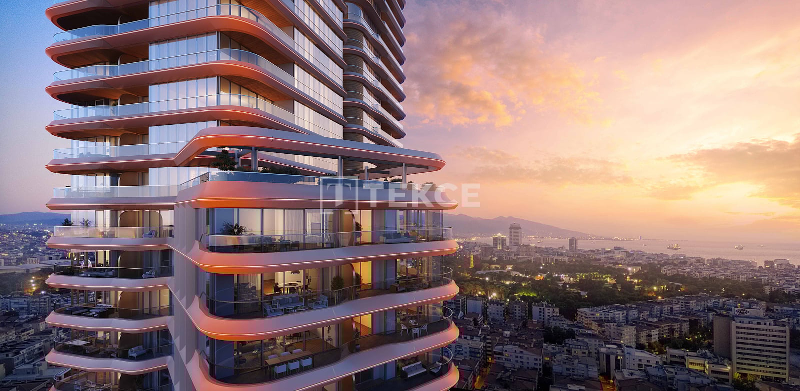 Sea-View Apartments in a Prestigious Complex in İzmir Konak