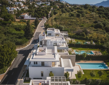 Villas Vues Imprenables Dans Un Quartier Populaire À Estepona 9