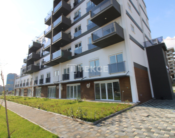 Apartments in a Complex with Terraces in Antalya Altintas 7