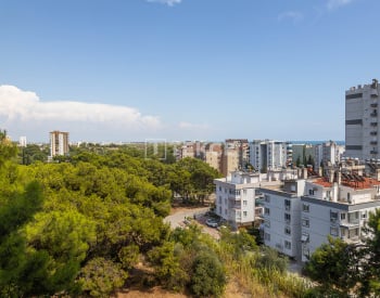 Квартира с видом на море и лес на продажу в Анталии, Лара 1