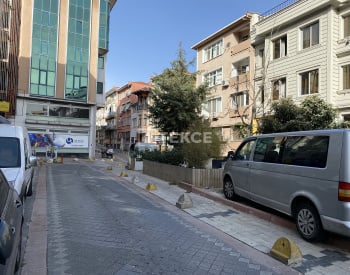 استوديو مفروش بالقرب من مرافق المواصلات والشاطئ في كاديكوي 2