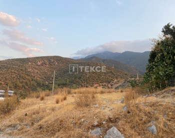 Muğla Fethiye'de Panoramik Şehir ve Deniz Manzaralı İmarlı Arsa 6