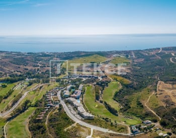 Estepona'da Doğa İle İç İçe Golf Sahalarına Yakın Daireler 3