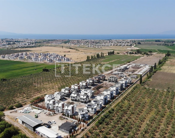 Maisons Dans Un Projet Sécurisé Avec Piscine À Dikili Izmir 3