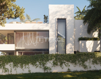 Marbella'da Sahile Yakın Geniş Yeni Müstakil Villalar 4
