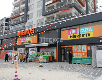 Winkels Met Huurder Aan De Hoofdstraat In Altındağ Ankara 2