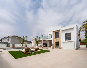 Traumhafte Villa Mit 4 Schlafzimmern, Pool Und Solarium In Orihuela 10
