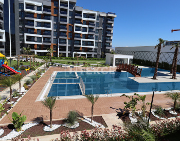 Villor Med Privata Pooler På En Huvudväg I Antalya Altıntaş 9