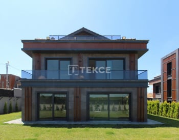 Villa Dúplex Con Jardín Y Aparcamiento En Estambul Arnavutkoy 1