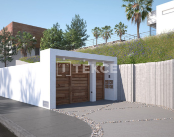 Duplex Detached Villa with Panoramic Sea View in Marbella 6