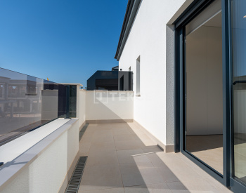 Bungalows Con Diseño Elegante En Gran Alacant Alicante 11