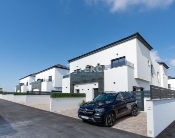Bungalows Con Diseño Elegante En Gran Alacant Alicante 10