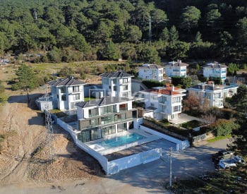 Fethiye Ölüdeniz'de Doğanın Kalbinde Modern Zarif Lüks Villa 1