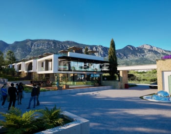 Lapta'da En Merkezi Konumda Satılık Deniz Manzaralı Villalar 4