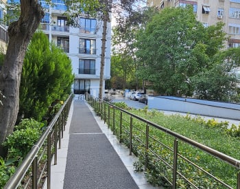 Kadıköy Kozyatağı'nda Tamamen Yenilenmiş Anahtar Teslim Daire 6