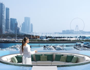 Apartments with Sea Views in a Complex in Palm Jumeirah Dubai 2
