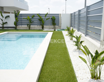 Villen Mit Exklusiven Pools Und Gärten In Orihuela Alicante 7