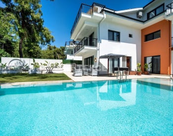 Fethiye Çiftlik'te Müstakil Havuzlu Otoparklı Modern Villalar 1