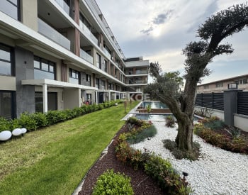 Geräumige Wohnungen In Einer Anlage Mit Pool In Bornova 3