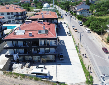 在亚洛瓦（yalova）凯塔兹德雷（kaytazdere）购物，靠近主干道和桥梁。 8