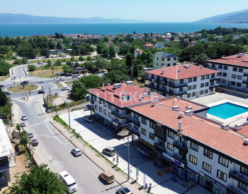 在亚洛瓦（yalova）凯塔兹德雷（kaytazdere）购物，靠近主干道和桥梁。 6