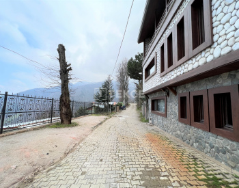 Bursa Yıldırım'da Geniş ve Konforlu İç Alanlı Müstakil Ev 2