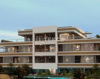 Geschäfte Und Büros An Der Hauptstraße In Antalya Aksu 1