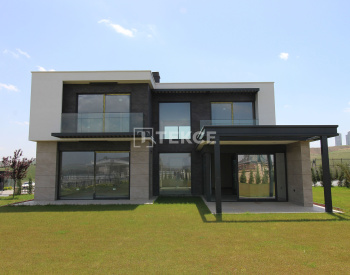 Villas for Sale with Lake View in Ankara Gölbaşı 1