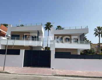 Stijlvolle Vrijstaande Villa's Met Privé Zwembad In Villamartin 1