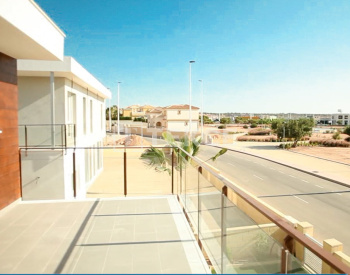 Gran Alacant, Alicante’de Kumsala Yakın Şık Villa 3