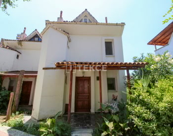 Elegante Villa In Een Project Bij Een Baai In Yalova 9