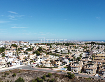 Eleganta Lägenheter Nära Golfbanan I Villamartin Alicante 10