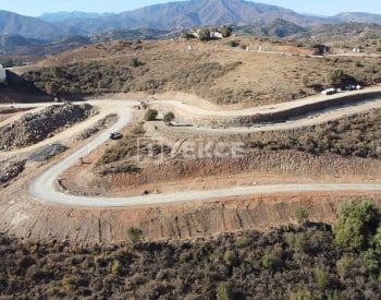 Mijas'ta Gelişmekte Olan Bölgede Yatırımlık İmarlı Arazi 2
