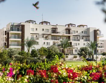 Kıbrıs'ta Özel Plajı Bulunan Lüks Sitede Satılık Daireler 1