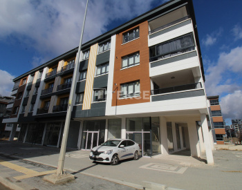 Geschäft Zum Verkauf An Der Hauptstraße In Ankara Gölbaşı 2