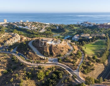 Apartments in Complex Near Golf Course in Torrequebrada Benalmadena 3