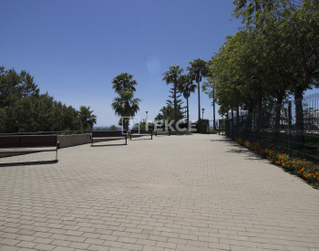 Benalmádena'da Modern Tasarımlı ve Jakuzili Yarı Müstakil Ev 7
