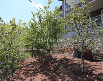 Hus Med Bergsutsikt Och Sammanflätad Natur I Antalya 10