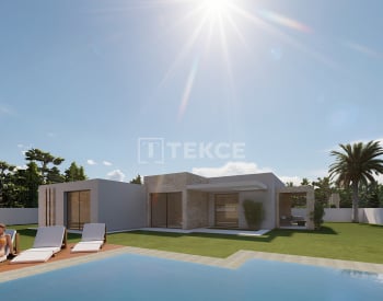 Spacious 3 Bedroom Villa with Private Pool in Calpe 1