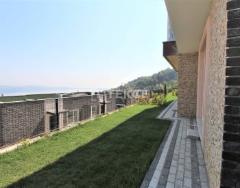 Häuser In Sakarya Sapanca Mit Gärten Und Terrassen 3
