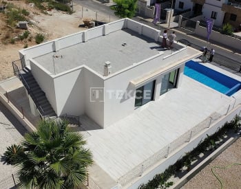Modernes Einfamilienhaus Mit Pool Und Bergblick In Polop 5